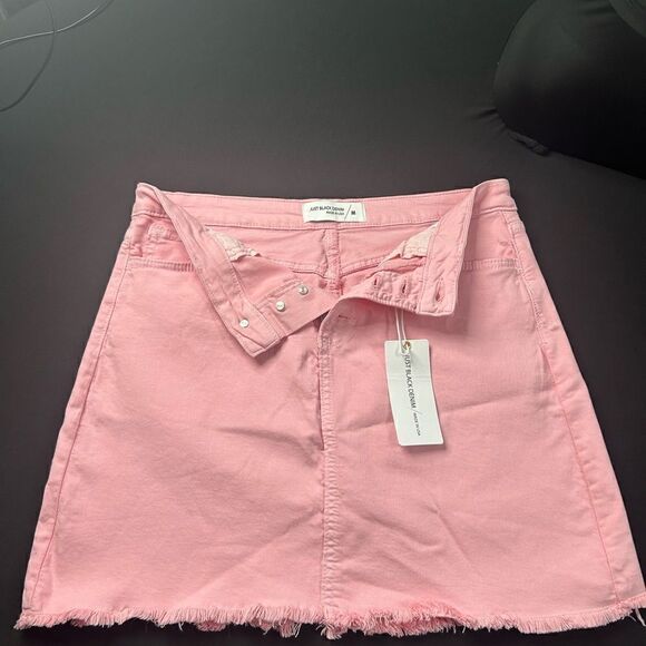 Just Black • Odyssey / Tatiana Button
Front Denim Skirt • Pink • NWT - Picture 5 of 6